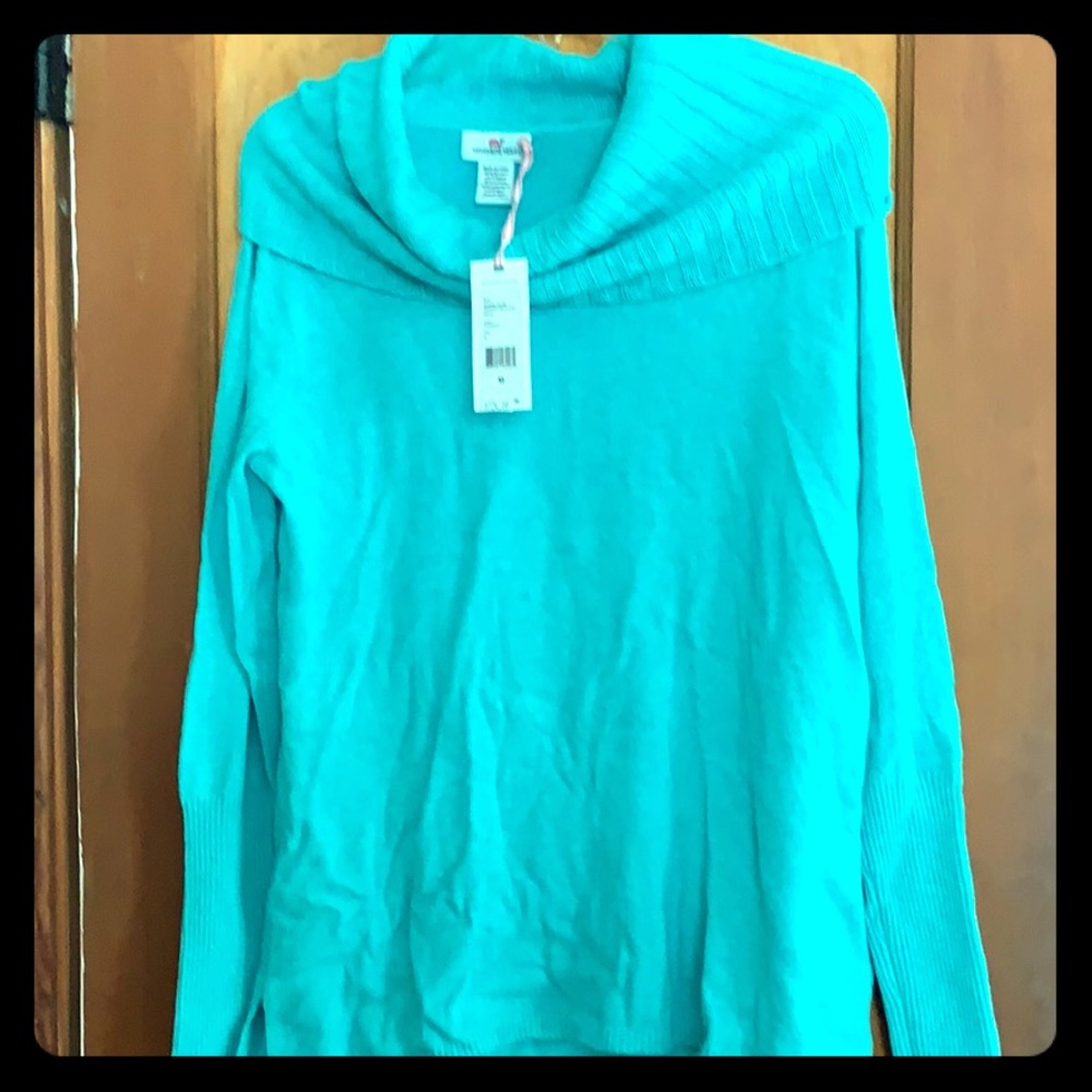 Vineyard Vines sweater